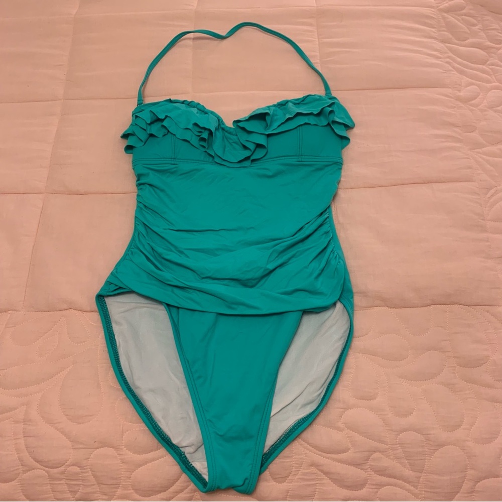 LA BLANCA light teal one piece swimsuit size 10 gorgeous ruffle high back